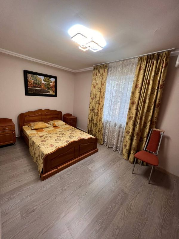 Полулюкс 4-местный 2-комнатный (1.1)