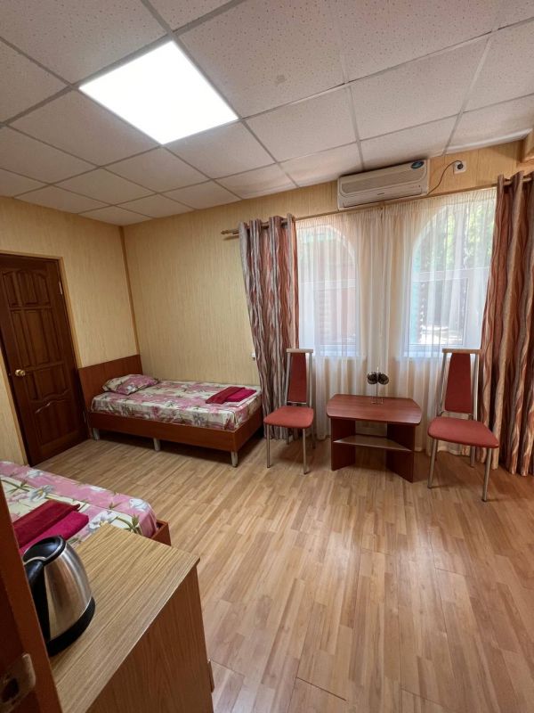 Полулюкс 4-местный 2-комнатный (1.2)