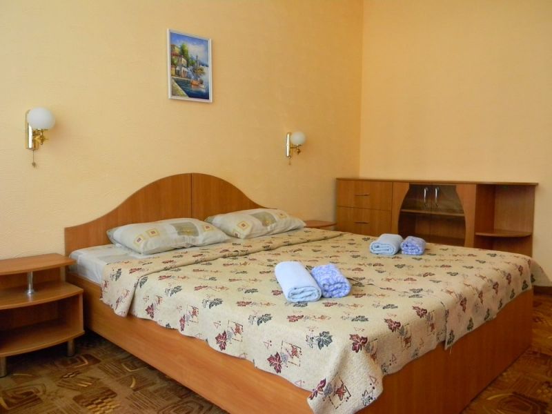 Стандартный 2-местный 1-комнатный (с балконом)