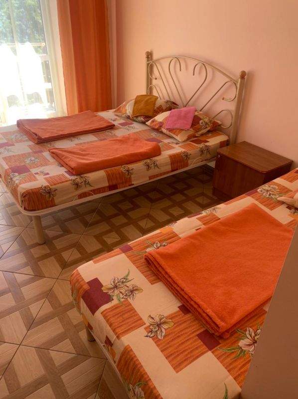 3-х местный с балконом плюс доп.