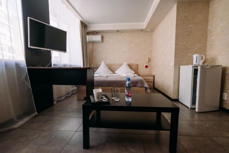 Полулюкс 2-местный (с большой кроватью)