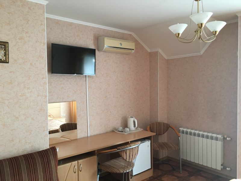 Номер 2-местный 1-комнатный (с доп. местом № 7)