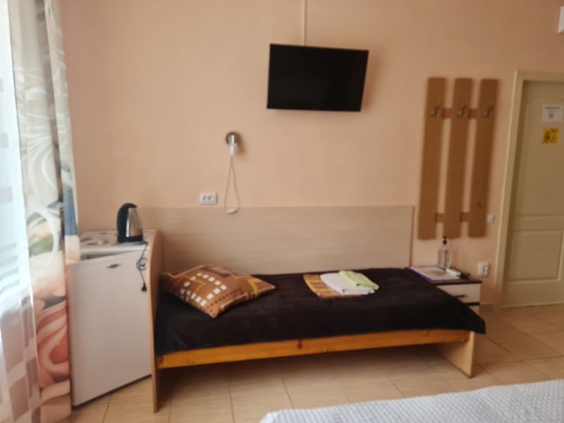 Стандартный 3-местный (без балкона) (10)