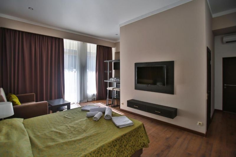 Студия 4-местный (вид на горы)