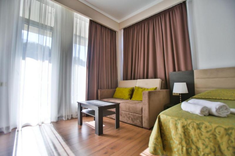 Студия 4-местный (вид на горы)