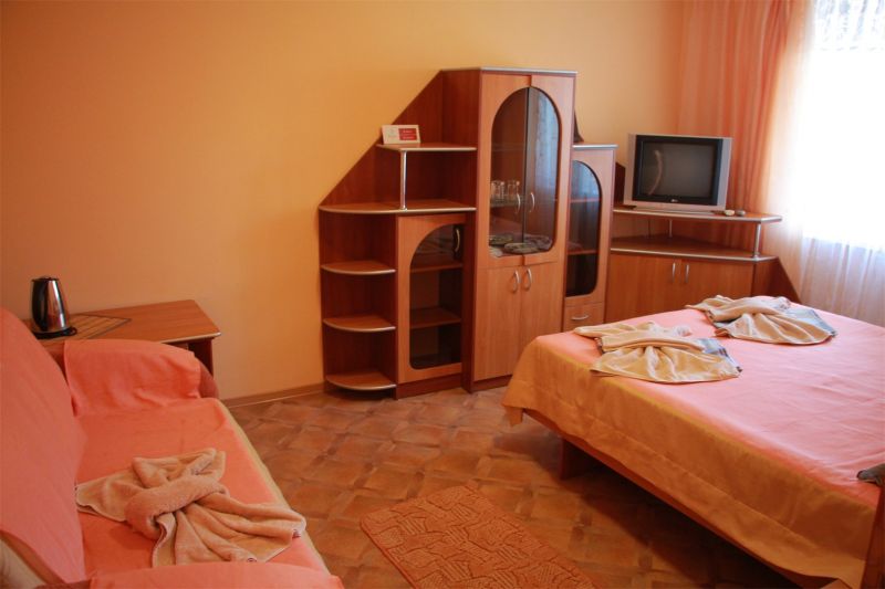 «Parus» - «Парус» отель