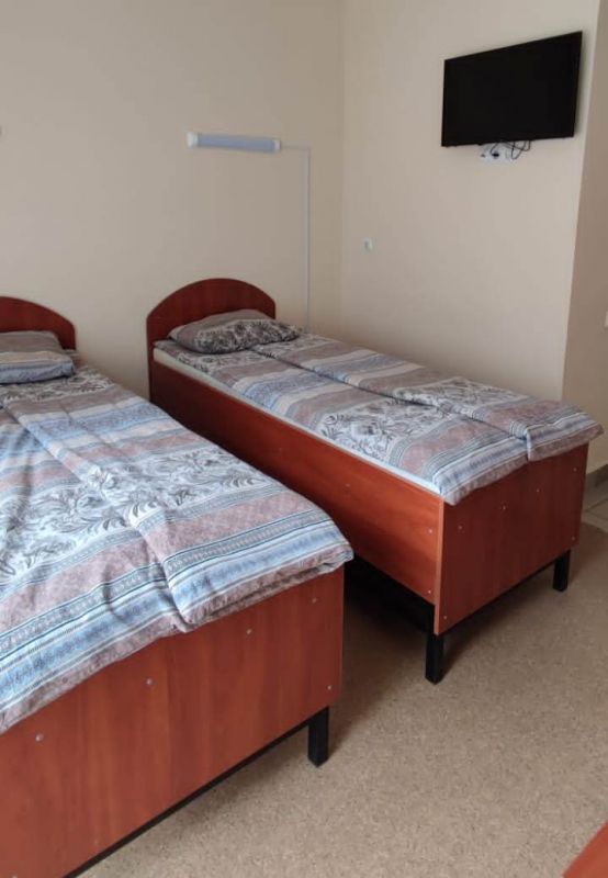 Полулюкс 2-местный 1-комнатный (с общей кухней на 2 номера)