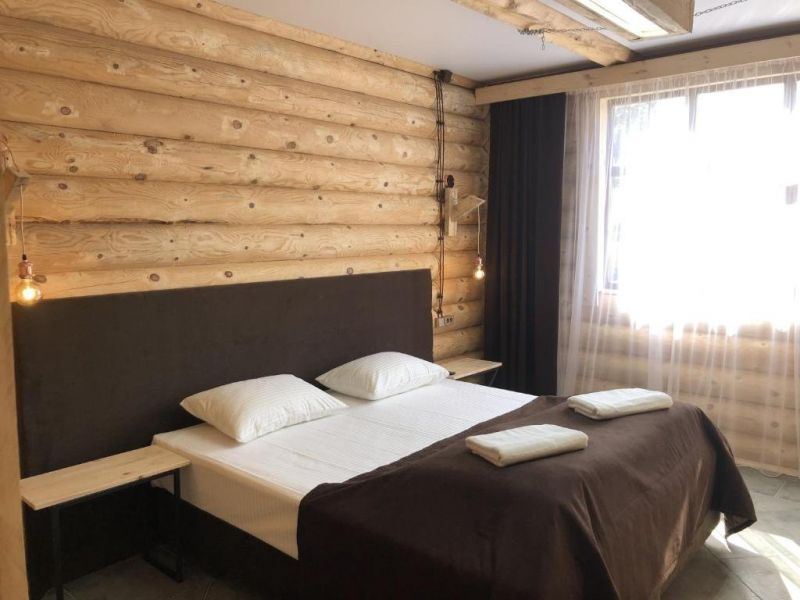 Дом 12-местный (Сруб)