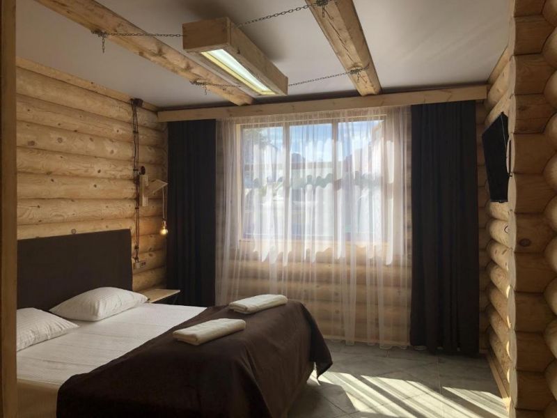 Дом 12-местный (Сруб)