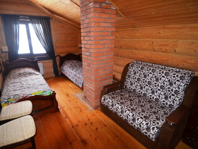 Коттедж №10 2-местный 2-этажный (с сауной)