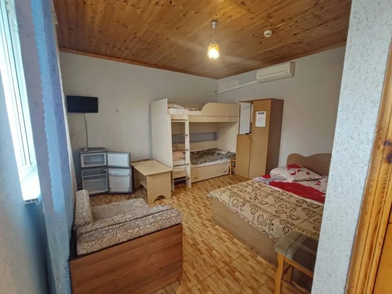 Стандартный 4-местный 1-комнатный