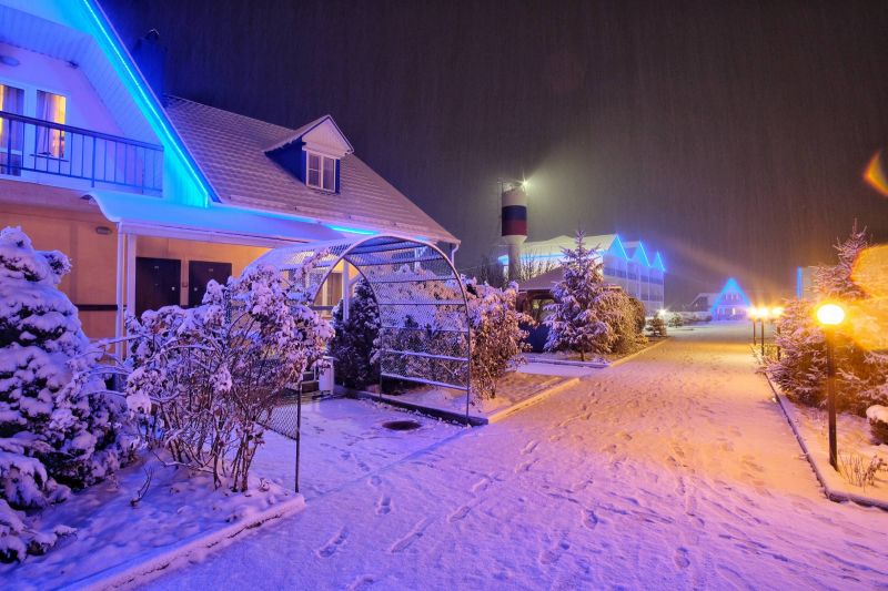 Территория зимой