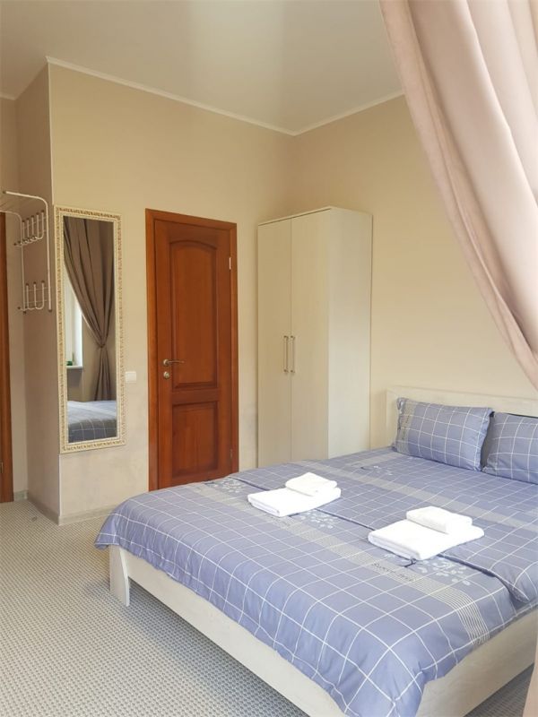 Улучшенный 4-местный (с балконом)