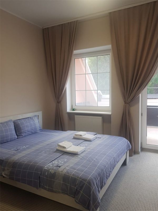 Улучшенный 4-местный (с балконом)