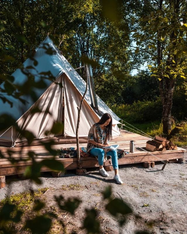 Глемпинг Белл-тент