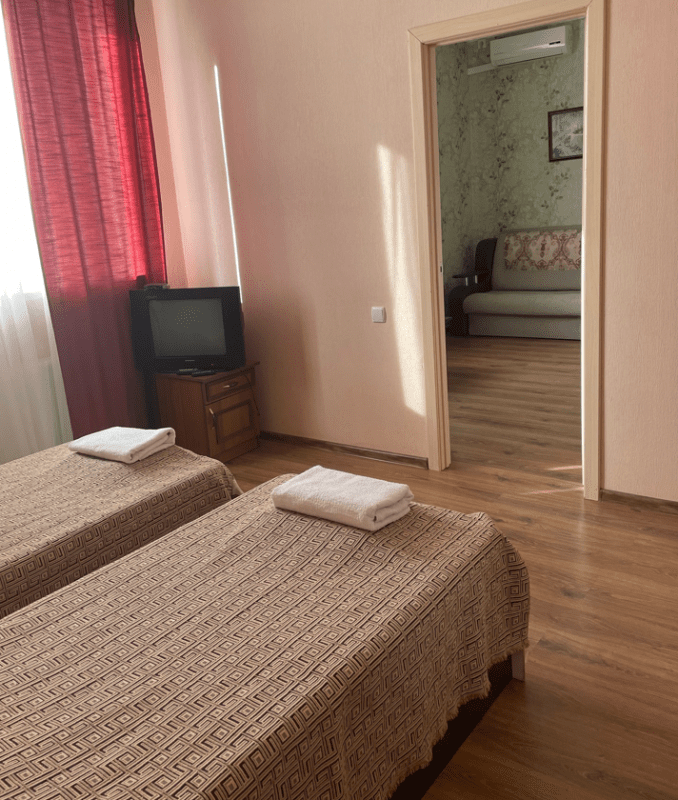 Стандартный 4-местный 2-комнатный