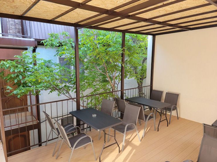 Мангальная зона и зона для приёма пищи