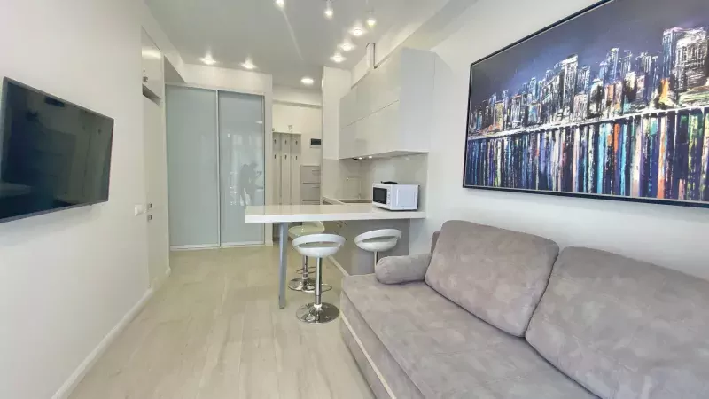 Апартаменты Евро 4-местный 2-комнатный (с балконом,0645)