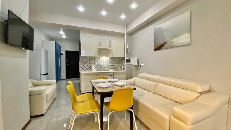 Апартаменты Евро 6-местные 3-комнатные (с балконом,0643)