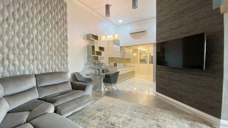 Люкс 8-местный (с балконом, 0601)