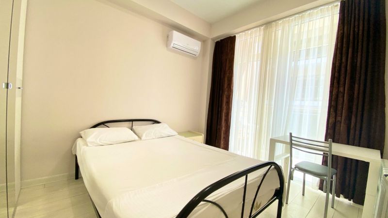 Апартаменты Евро 6-местный 3-комнатный (с балконом,0669)