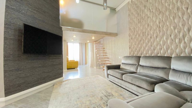 Люкс 8-местный (с балконом, 0601)