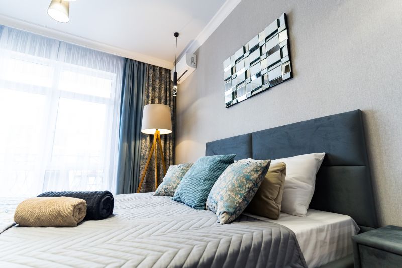 Апартаменты 4-местный (с видом на море, Мира 44, 77)