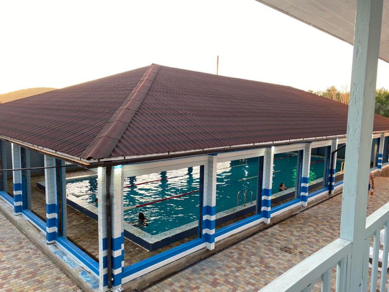 Крытый бассейн