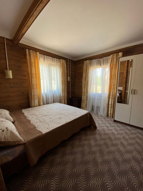 Коттедж 5-местный 2-комнатный (№5)