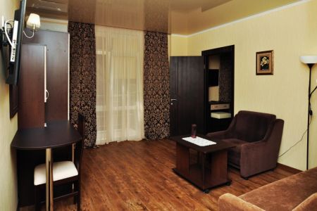 Люкс - 2х комнатный с балконом