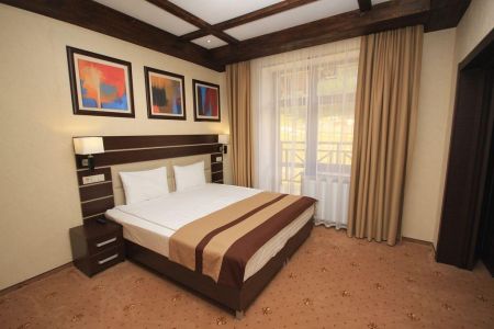 Номер "Джуниор Сюит" (Полулюкс)