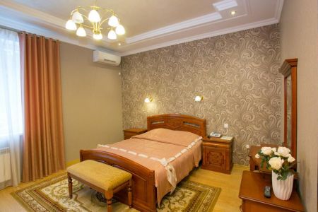 &quot;VIP&quot; апартаменты (коттедж)