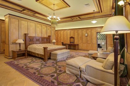 Трехкомнатный двухместный Апартамент Сталинский (дача № 1)