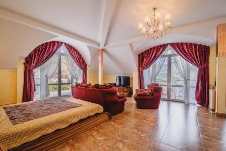 Люкс Студия