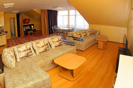 Апартаменты студия с кухней