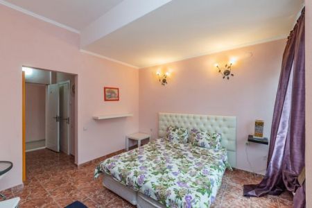 Трехместный номер эконом класса без балкона (1 этаж)