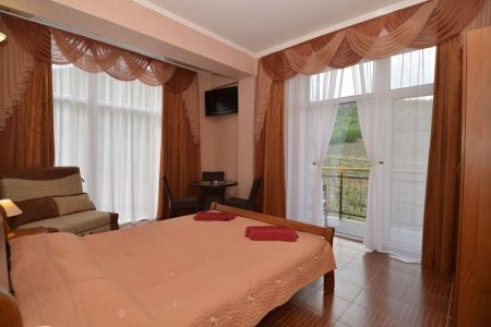 Номер "полулюкс" 2-комнатный