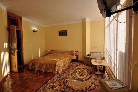 Люкс 2-местный 2-комнатный (корпус Бриз)