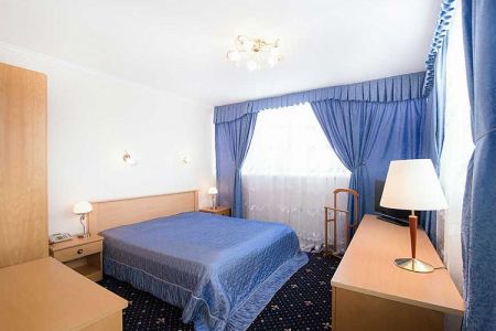 "АПАРТАМЕНТЫ - ЛЮКС - СЬЮТ" трехкомнатные двухместные