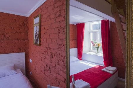 Двухуровневый (до 3-х человек)