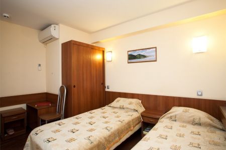 Повышенной комфортности двухместный