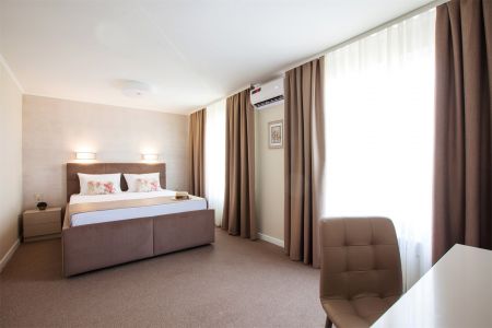 Стандартный двухместный номер с одной кроватью