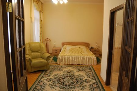 2-х комнатный 2-х местный Люкс без балкона (Главный корпус)