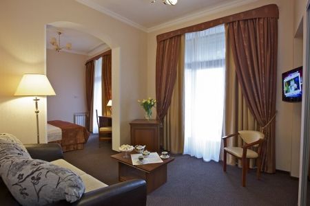 Джуниор сюит 2-местный Комфорт (С2м2к1)