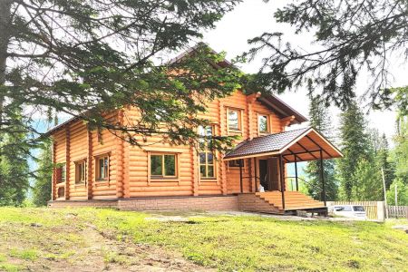 Коттедж с 4 спальнями