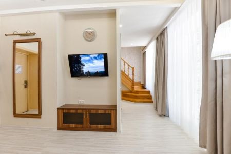 Сюит трёхкомнатный двухэтажный