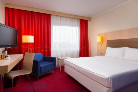 Стандартный 2-местный вид на площадь