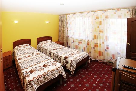 Стандарт с балконом 2-местный с двумя раздельными кроватями