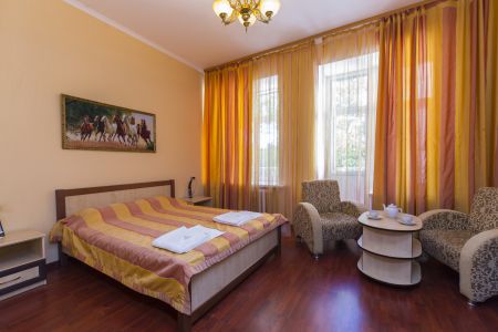 Полулюкс 2-местный 1-комнатный с балконом  (Пл2м1к2)