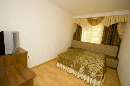 Стандартный 3-местный с балконом